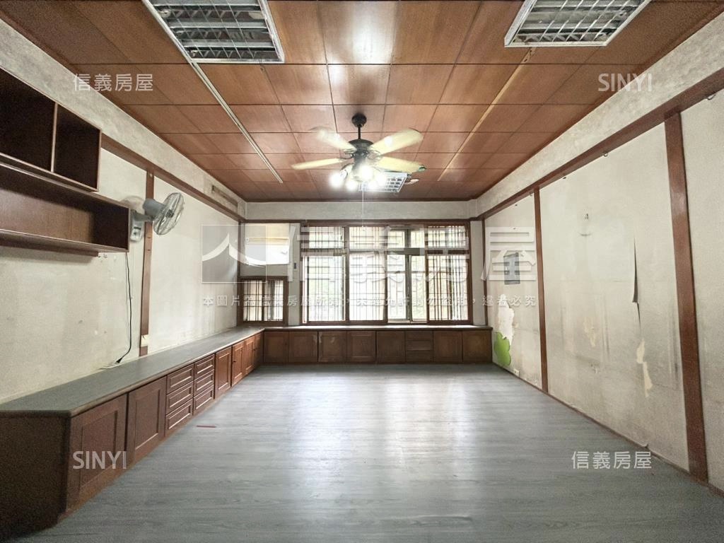 正同安路面學校店住房屋室內格局與周邊環境