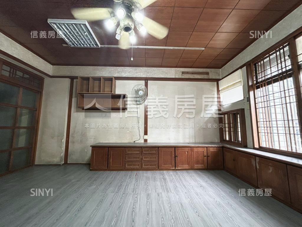 正同安路面學校店住房屋室內格局與周邊環境