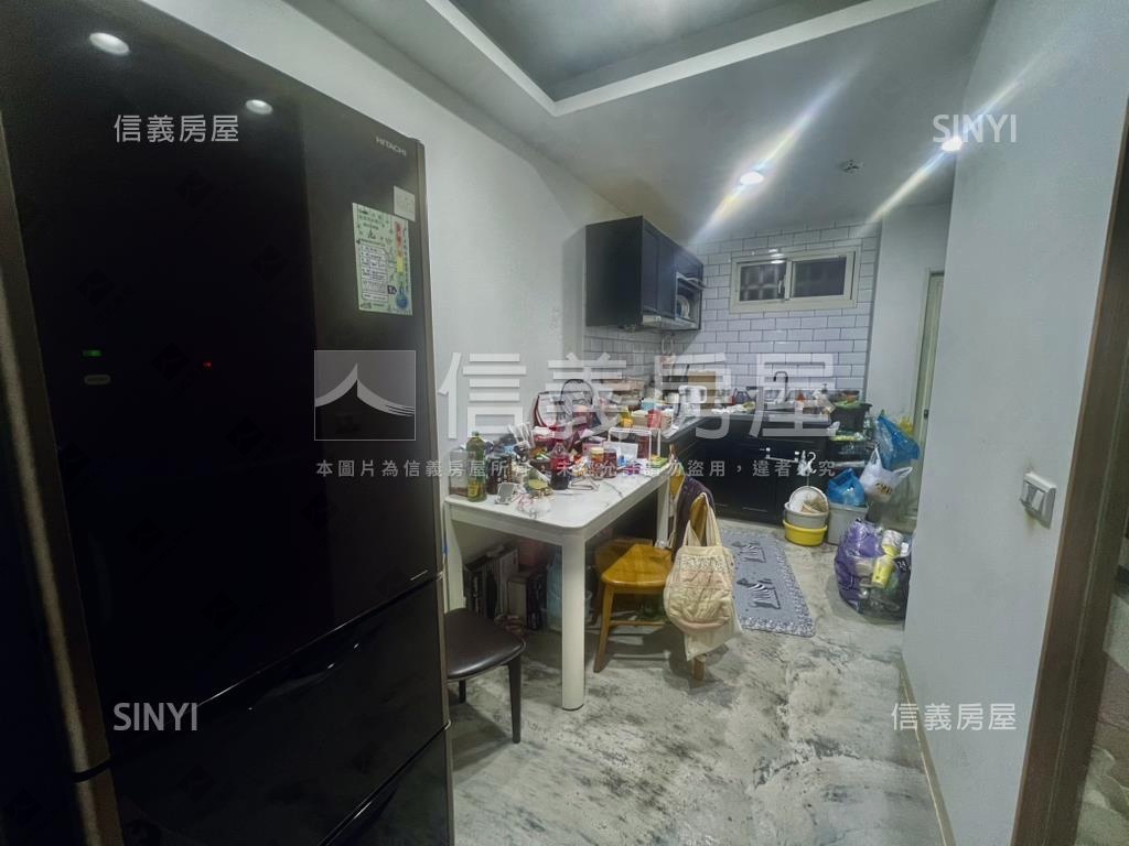 專任使用大一樓！可住店辦房屋室內格局與周邊環境