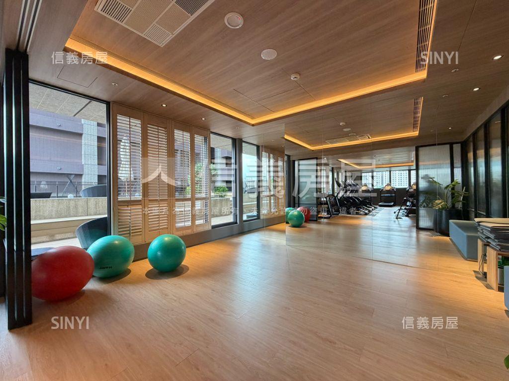 新潤Ａ５。景觀兩房附車位房屋室內格局與周邊環境
