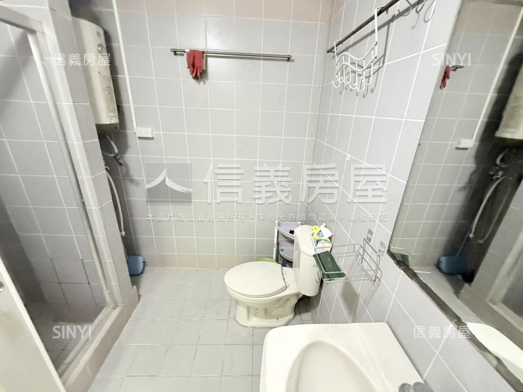 台鳳帝門小資商辦房屋室內格局與周邊環境