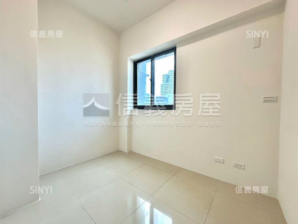 近大遠百兩房有車位房屋室內格局與周邊環境