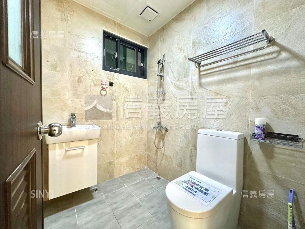 近大遠百兩房有車位房屋室內格局與周邊環境