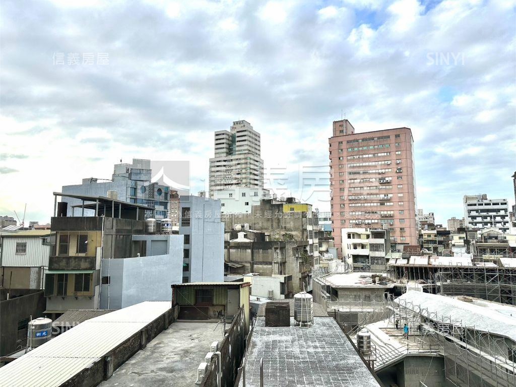 近大遠百兩房有車位房屋室內格局與周邊環境