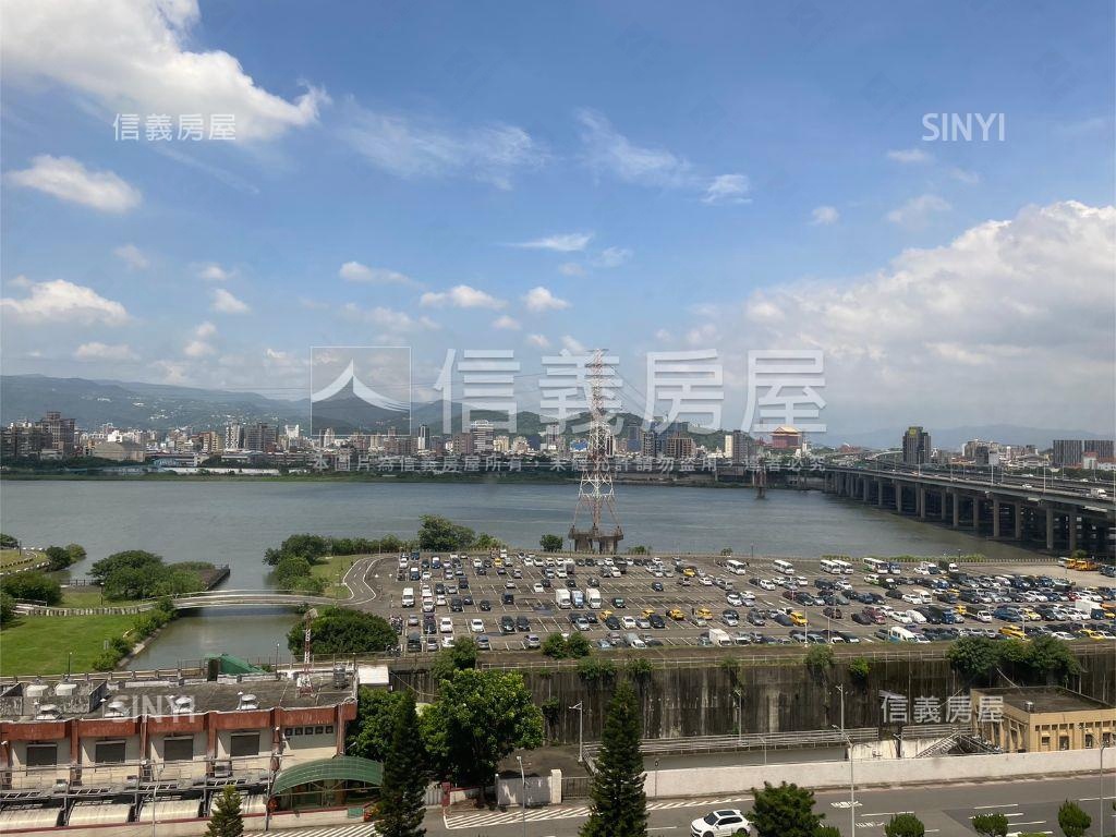 鐵專河景第一排房屋室內格局與周邊環境