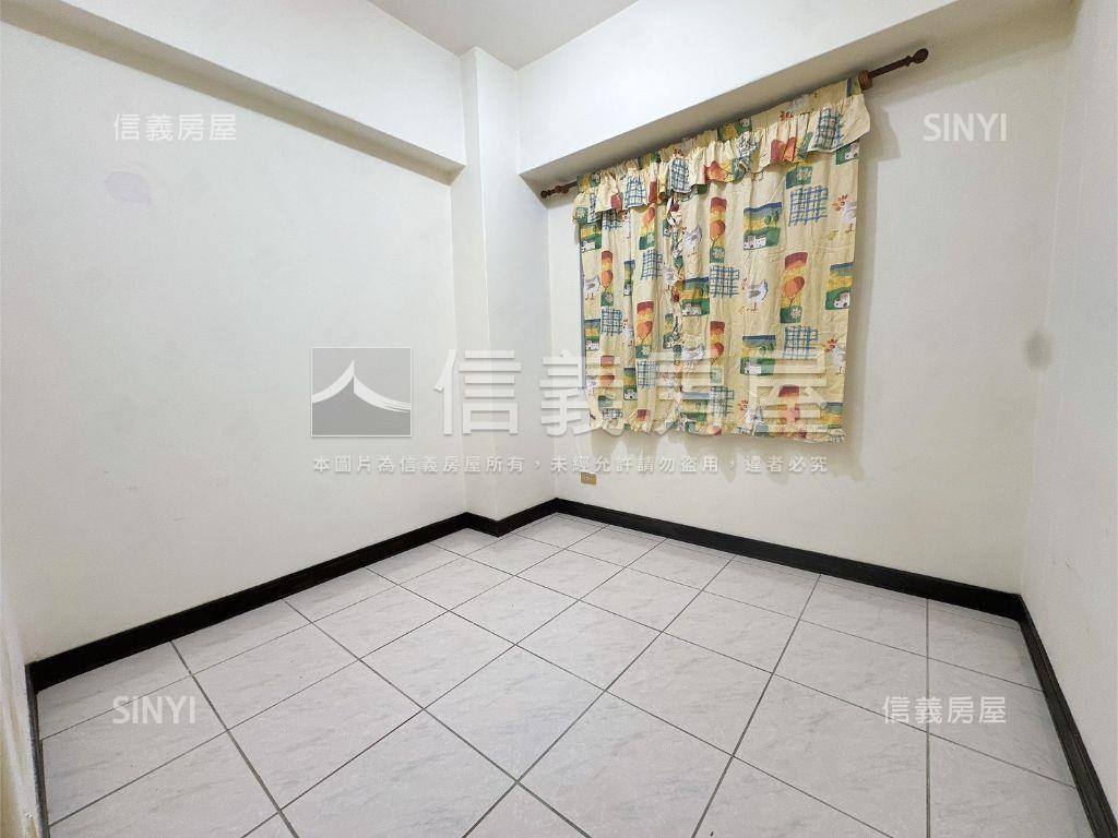 冠倫台北三房平面車位房屋室內格局與周邊環境