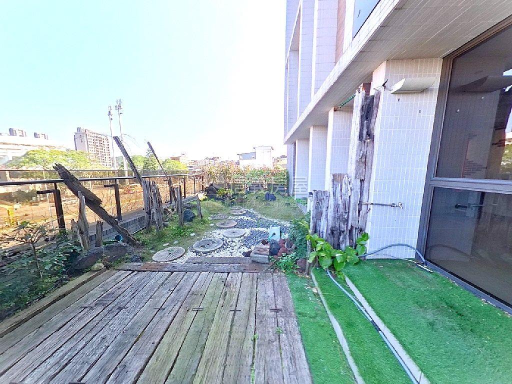 百川樂沐４房２車位露臺戶房屋室內格局與周邊環境