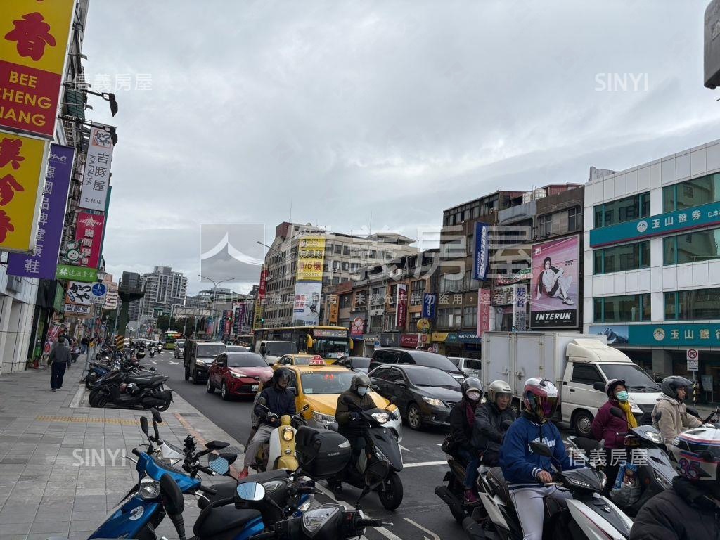 華榮市場收租金店面房屋室內格局與周邊環境