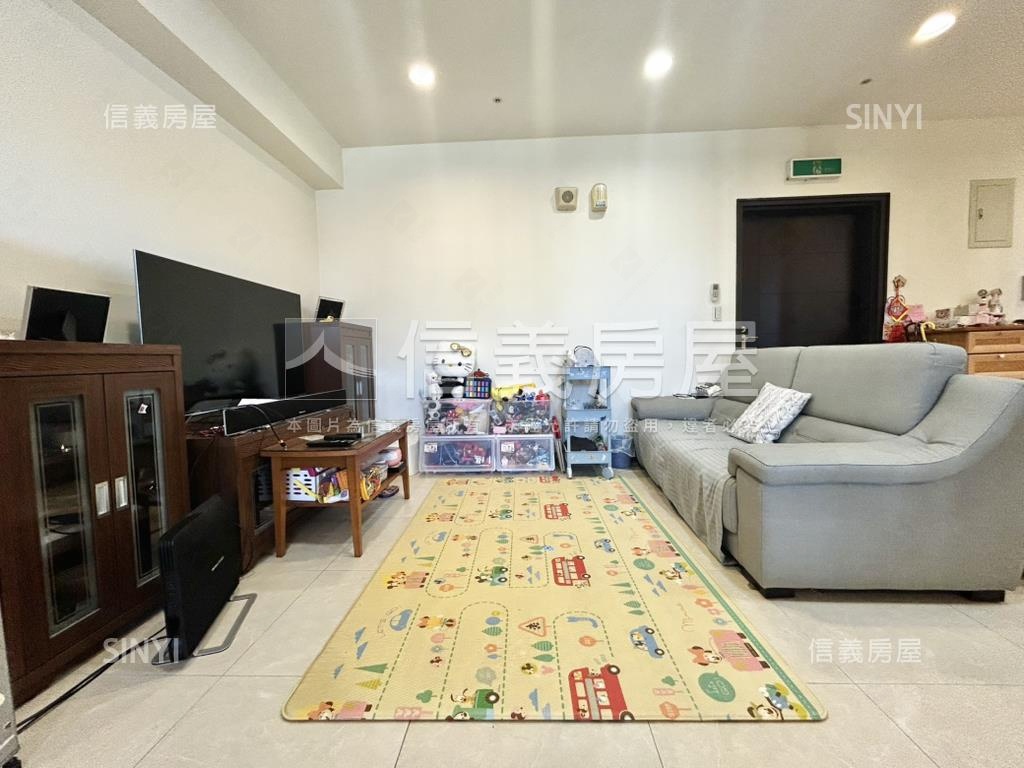 近迴龍站稀有釋出超級遠景房屋室內格局與周邊環境