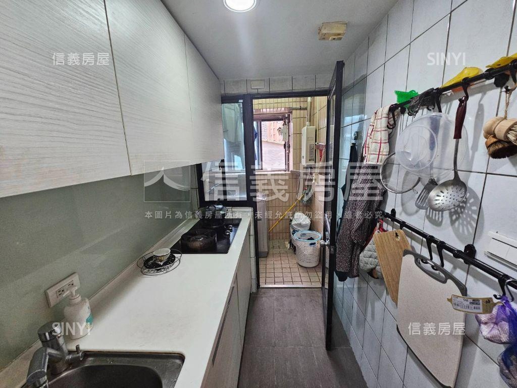 威京首購精裝大一房房屋室內格局與周邊環境