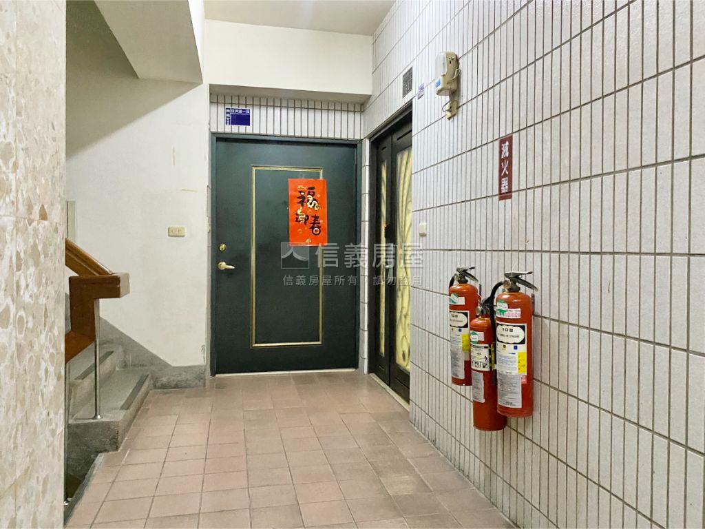 ★近中山醫大｜美三房房屋室內格局與周邊環境