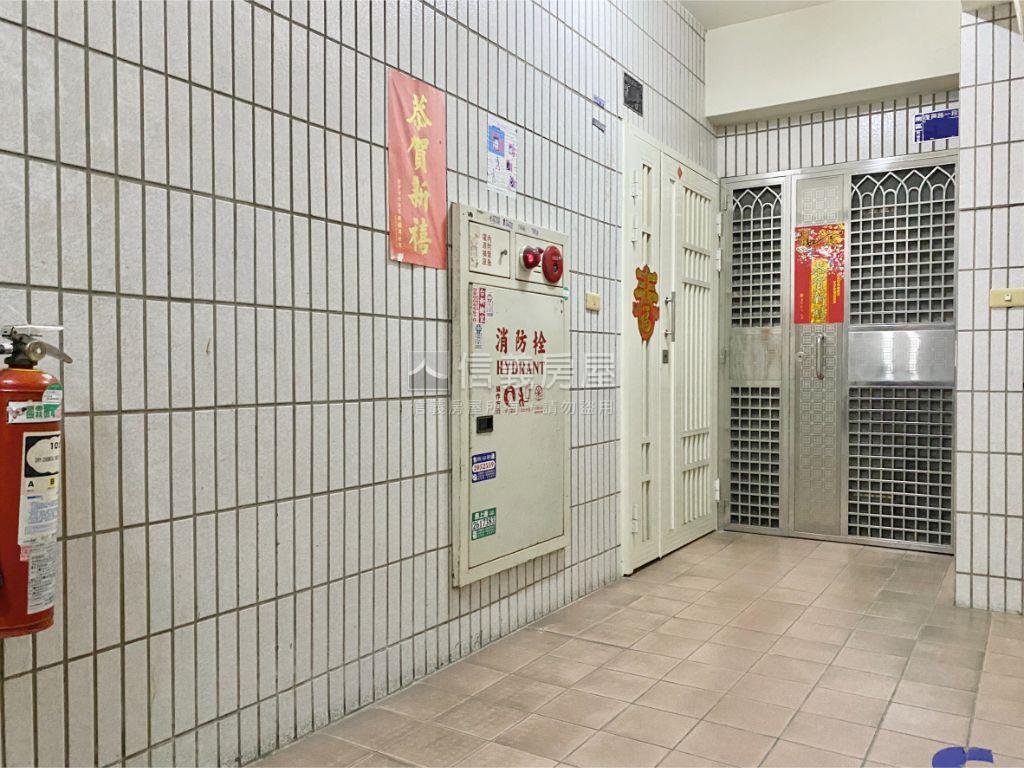 ★近中山醫大｜美三房房屋室內格局與周邊環境