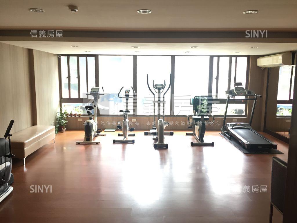 草悟道精緻美屋平面車位房屋室內格局與周邊環境