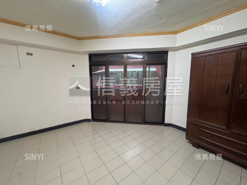 松山電梯４房☆大空間首選房屋室內格局與周邊環境