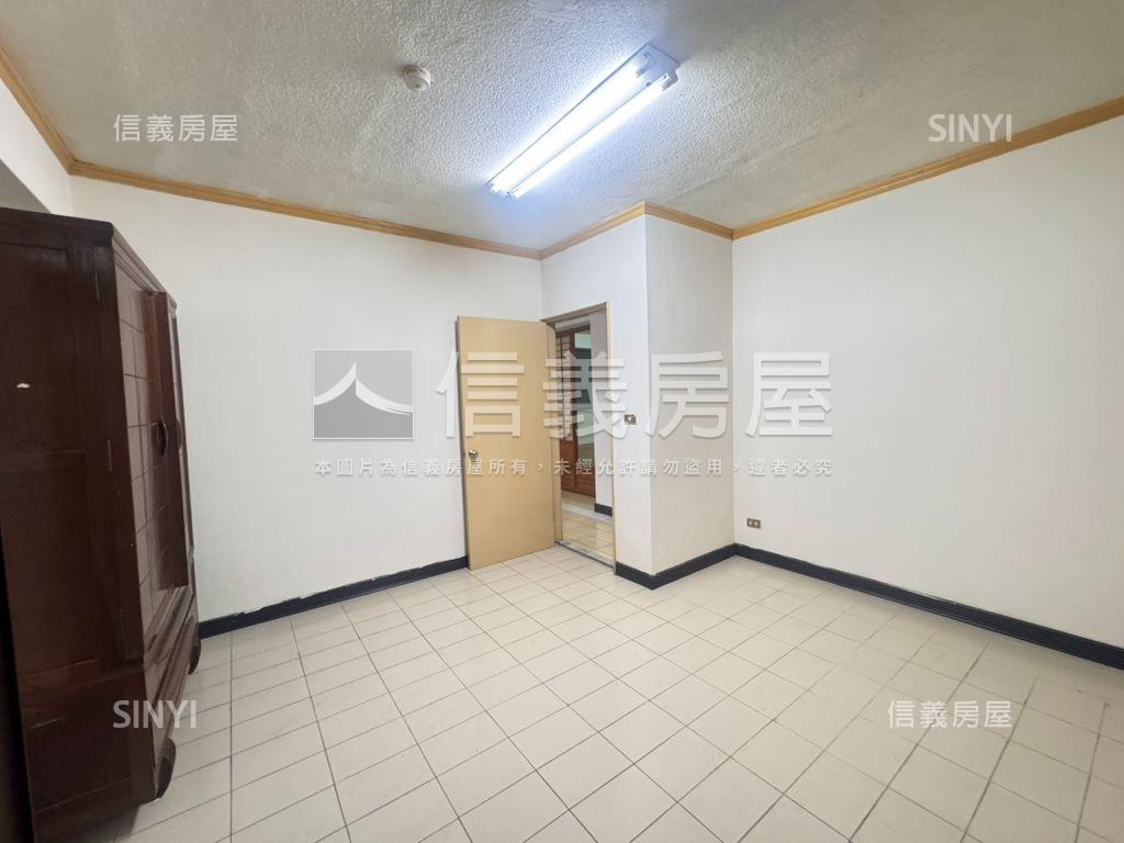 松山電梯４房☆大空間首選房屋室內格局與周邊環境