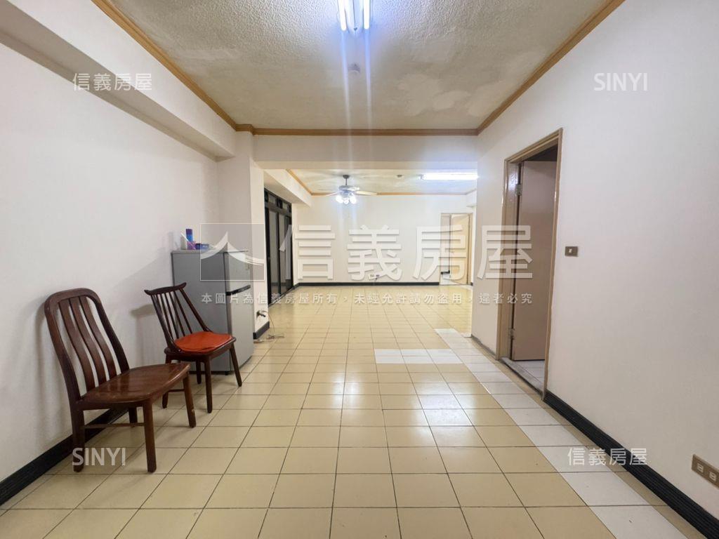 松山電梯４房☆大空間首選房屋室內格局與周邊環境