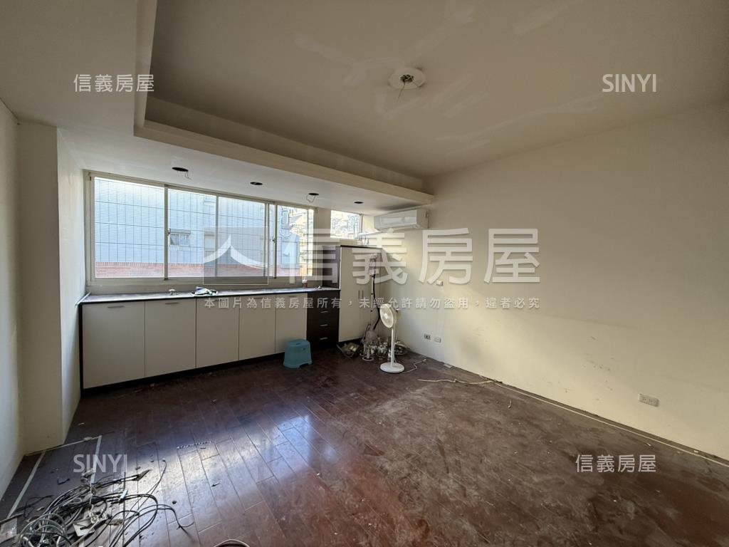 北屯震後臨路透天房屋室內格局與周邊環境