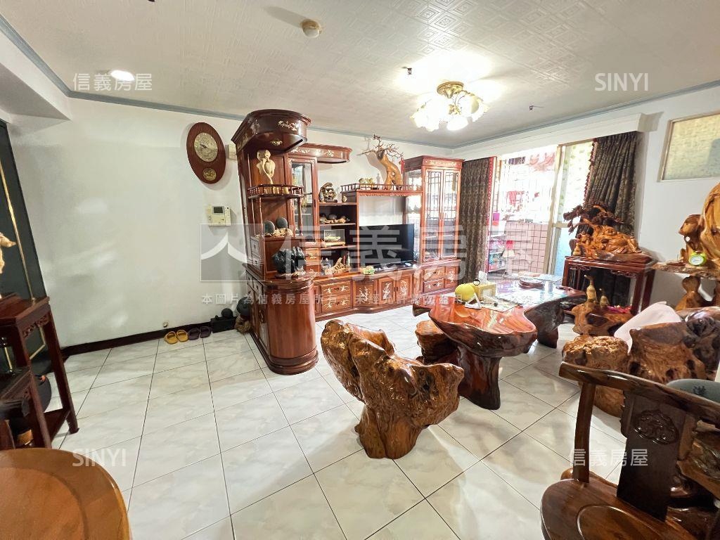 狀元高樓美三房車位房屋室內格局與周邊環境