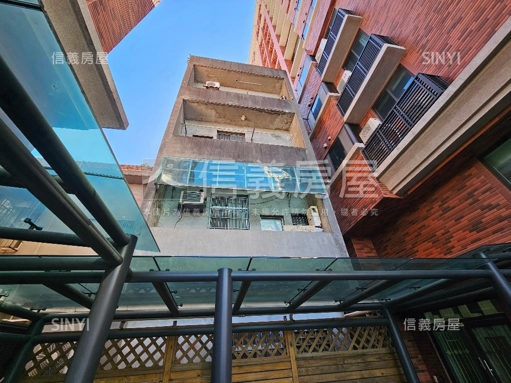 桃園中路。豪邸透天房屋室內格局與周邊環境