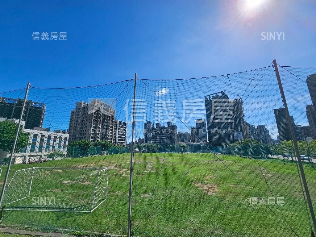 桃園中路。豪邸透天房屋室內格局與周邊環境