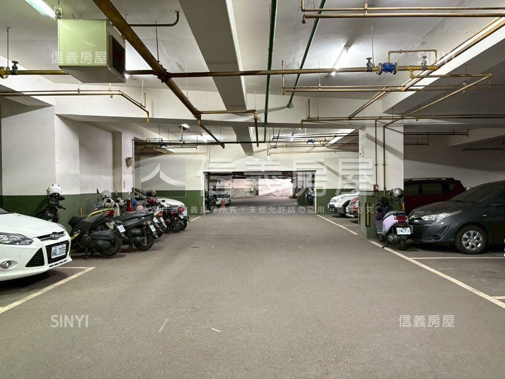 長榮新城Ａ區美景三房平車房屋室內格局與周邊環境