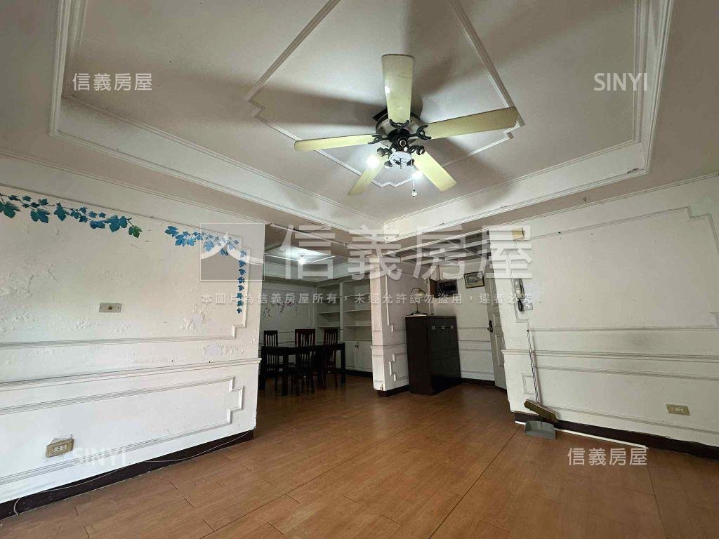 挹翠電梯低總大三房房屋室內格局與周邊環境