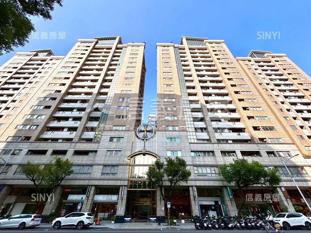 皇家之星大坪數五房雙平車房屋室內格局與周邊環境