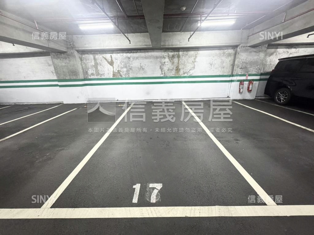 僑泰財經純辦景觀房屋室內格局與周邊環境