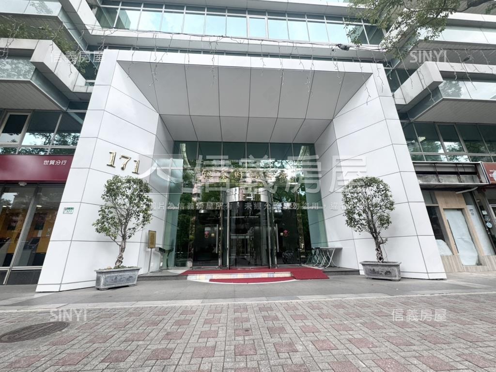 僑泰財經純辦景觀房屋室內格局與周邊環境