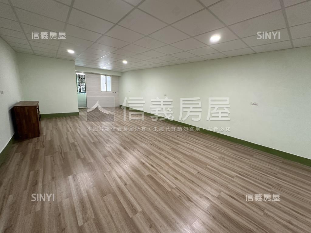 魔術空間公寓２樓房屋室內格局與周邊環境