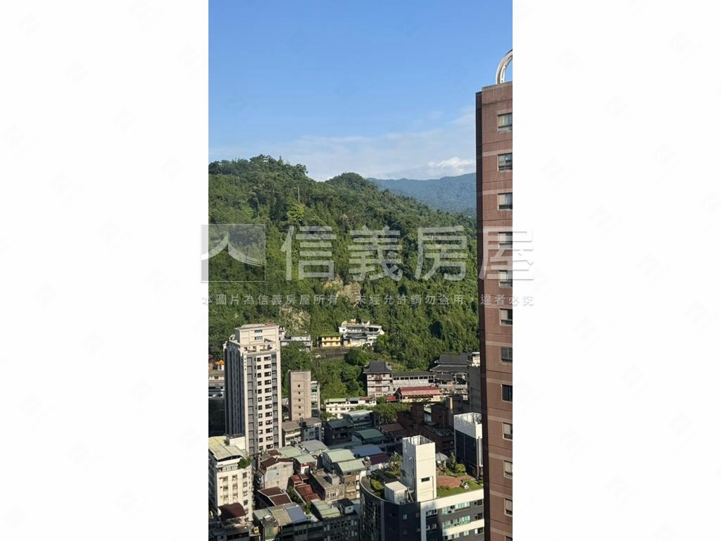 天闊高樓景觀車位房屋室內格局與周邊環境