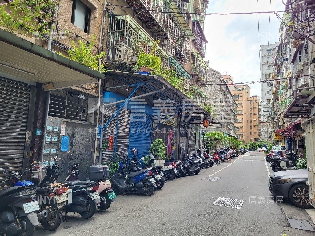 近三民高中住辦一樓房屋室內格局與周邊環境