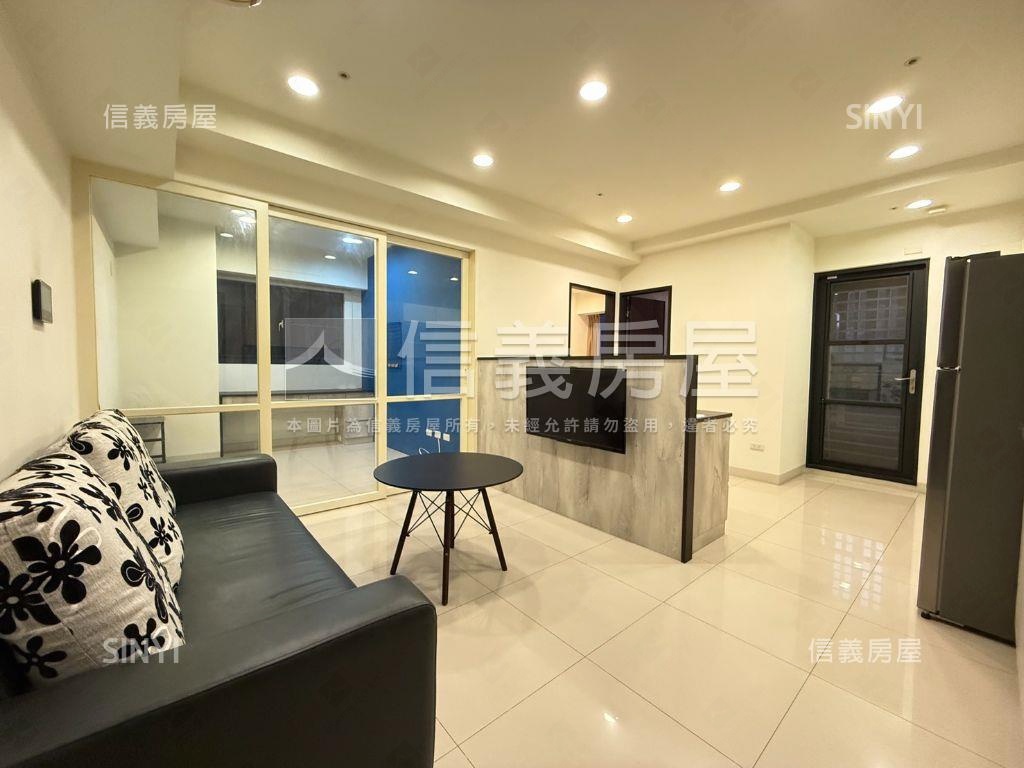 高鐵簡約風美兩房房屋室內格局與周邊環境