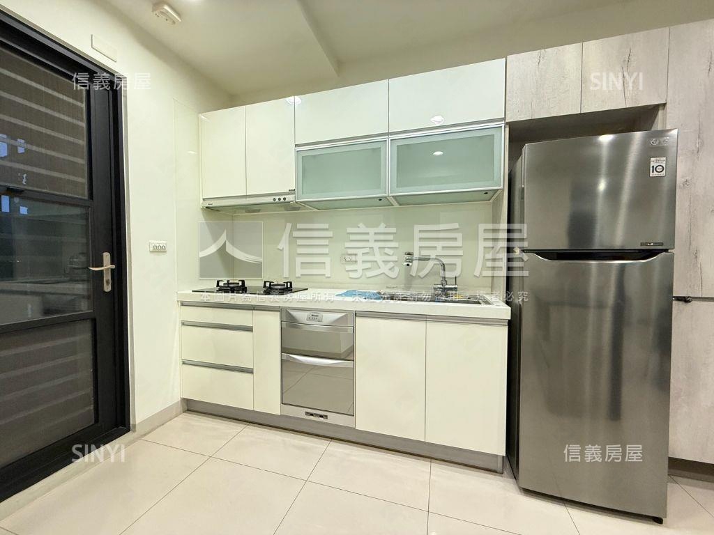 高鐵簡約風美兩房房屋室內格局與周邊環境