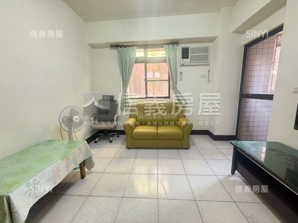 亞灣流行音樂宅房屋室內格局與周邊環境