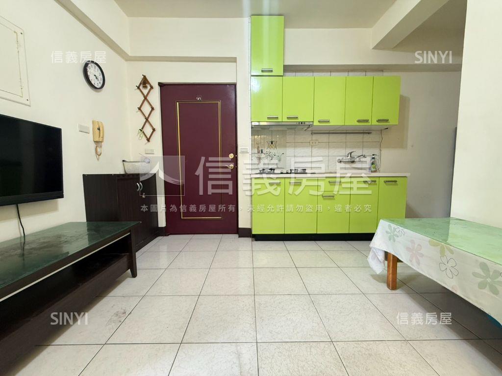 亞灣流行音樂宅房屋室內格局與周邊環境