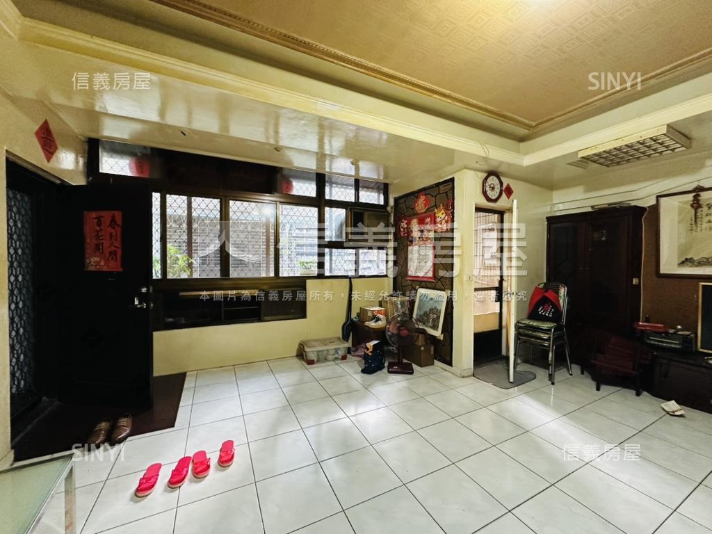 永平公寓。二樓房屋室內格局與周邊環境