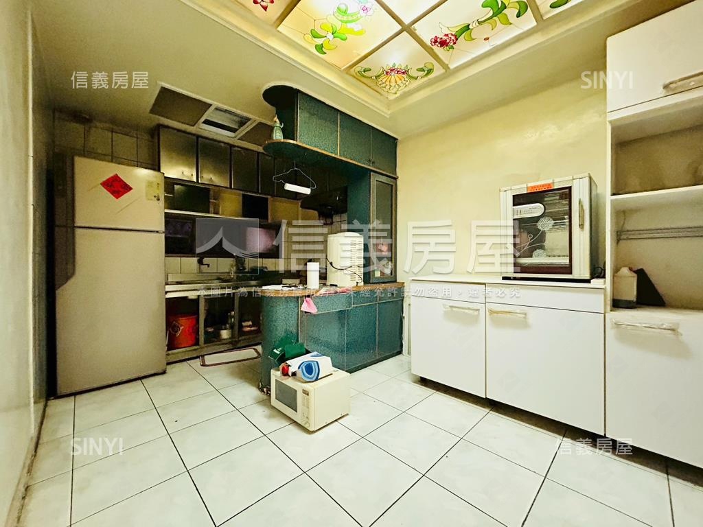 永平公寓。二樓房屋室內格局與周邊環境