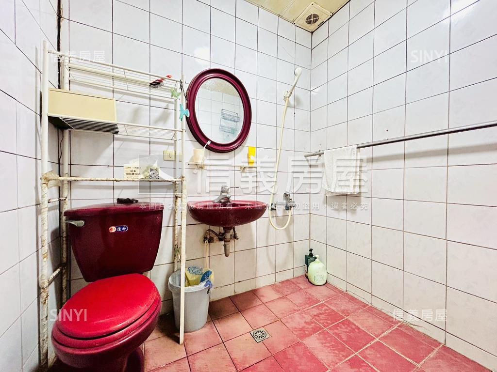 永平公寓。二樓房屋室內格局與周邊環境