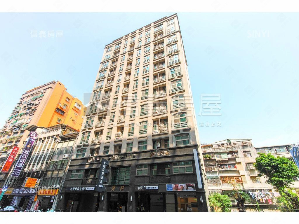 景觀後棟美妝捷豹房屋室內格局與周邊環境
