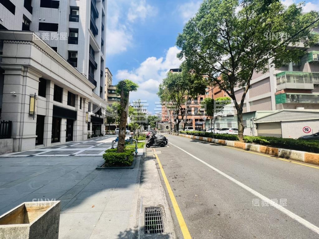 文化東路大面寬店房屋室內格局與周邊環境