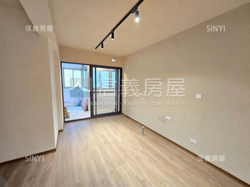 七段絕美綠意盎然房屋室內格局與周邊環境