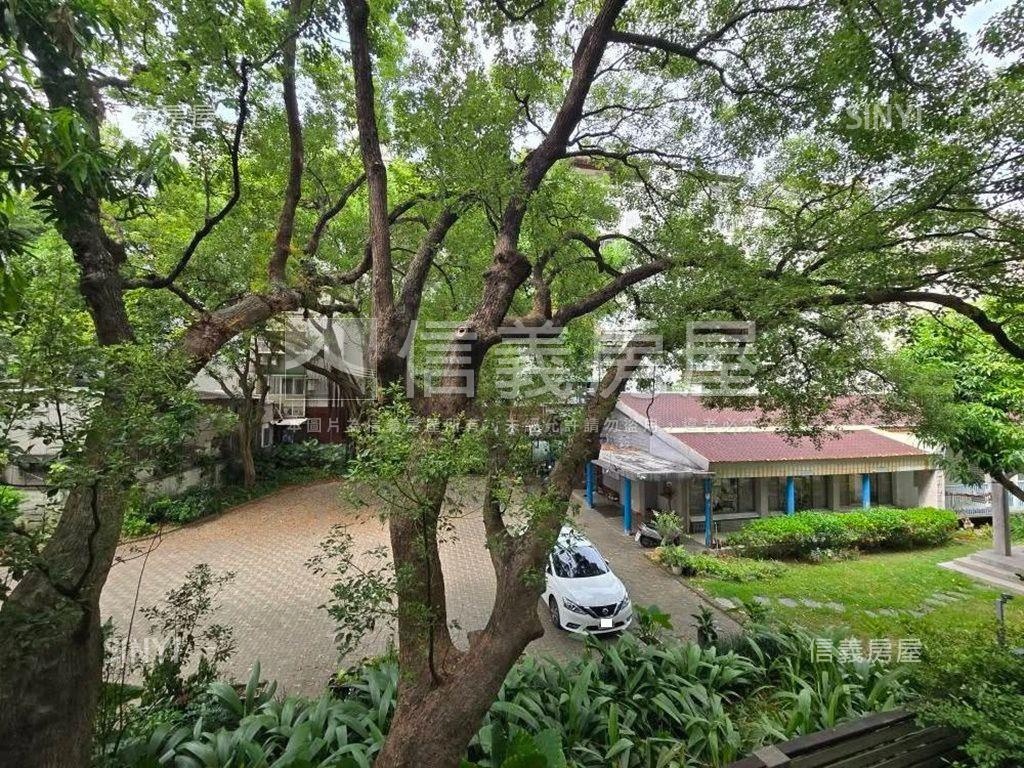 七段絕美綠意盎然房屋室內格局與周邊環境