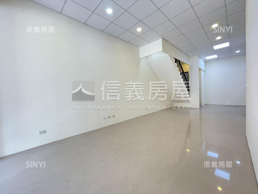 總太居易黃金店面房屋室內格局與周邊環境