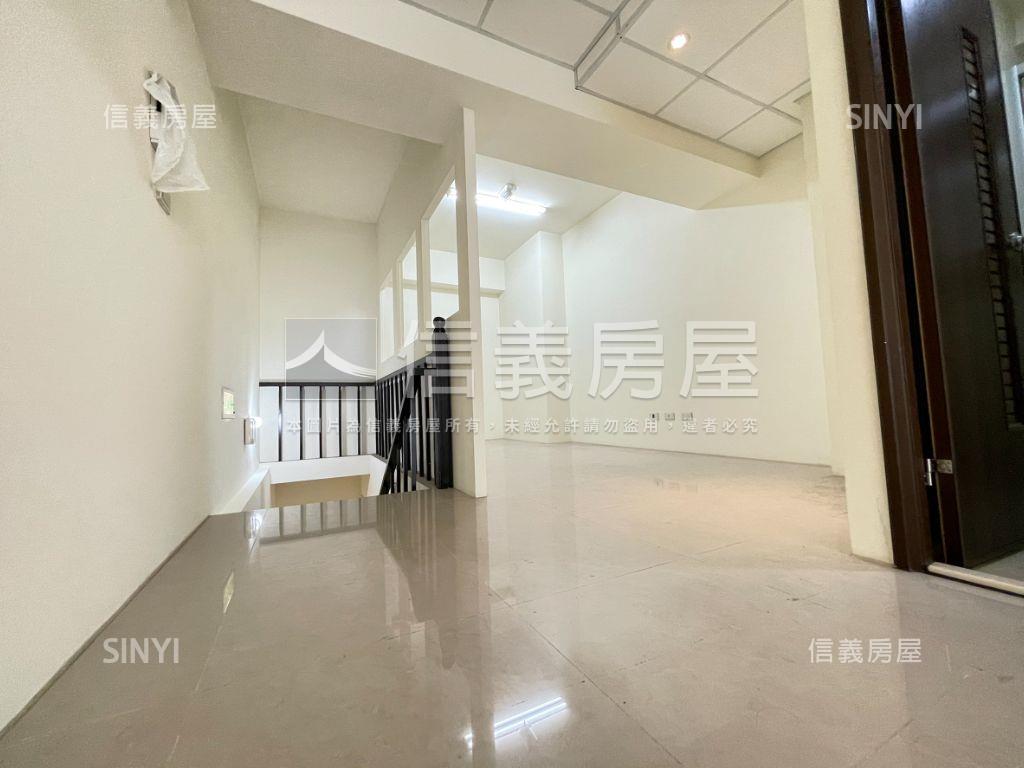 總太居易黃金店面房屋室內格局與周邊環境