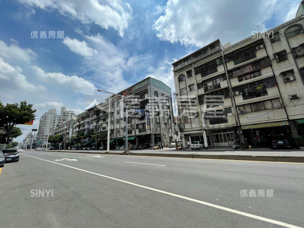 總太居易黃金店面房屋室內格局與周邊環境