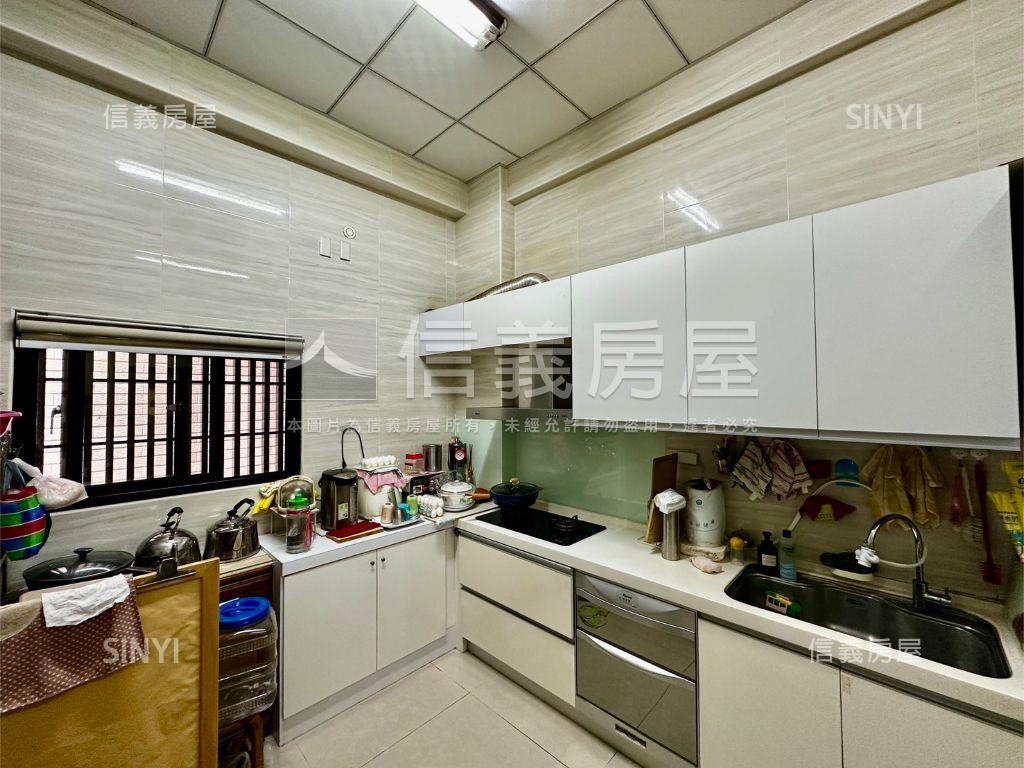 鳳翔三發智富首排別墅房屋室內格局與周邊環境