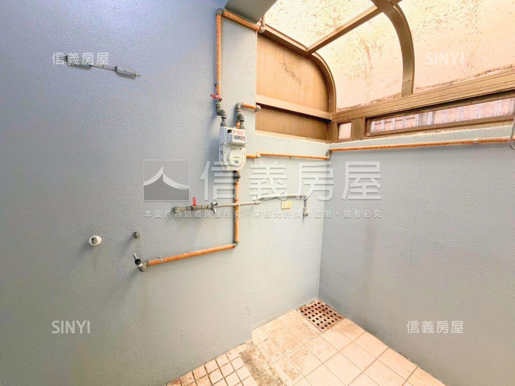 稀有【國泰建設】傳世別墅房屋室內格局與周邊環境