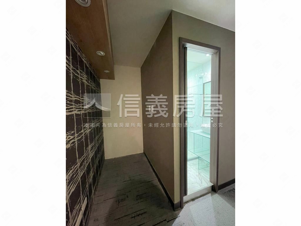 雙敦學區微風電梯極品美樓房屋室內格局與周邊環境