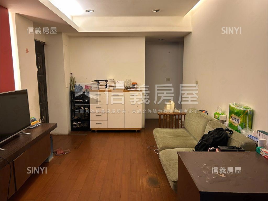 近未來藍線捷運二樓公寓房屋室內格局與周邊環境